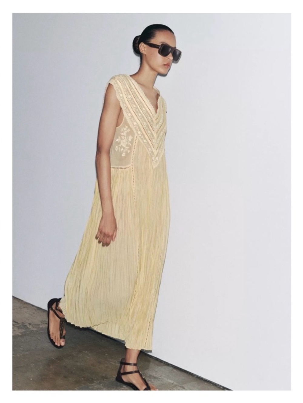 Zara Women Embroidered Pleated Yellow Dress (M) - Picture 12 of 13